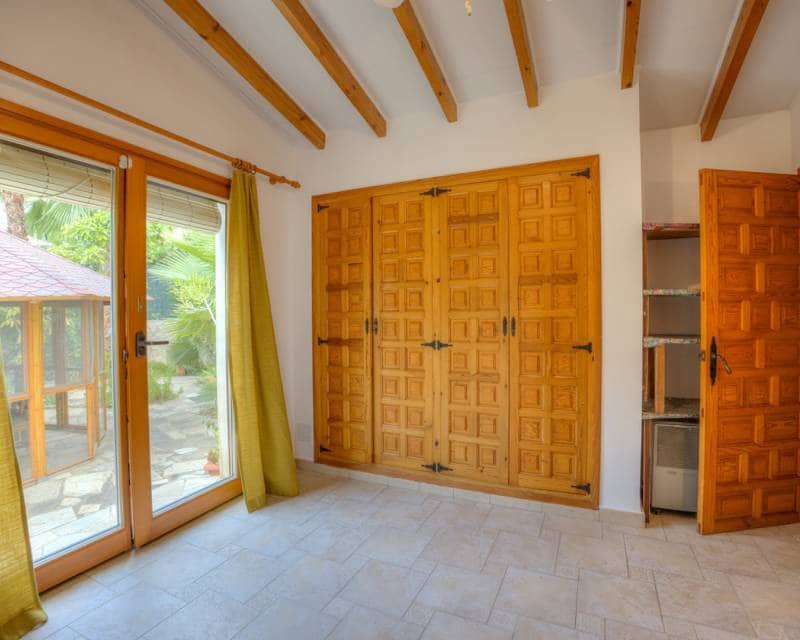 5 soverom Villa til salgs i Moraira med svømmebasseng - € 745 000 (Ref: 9115066)