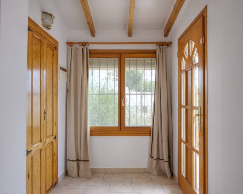 5 soverom Villa til salgs i Moraira med svømmebasseng - € 745 000 (Ref: 9115066)