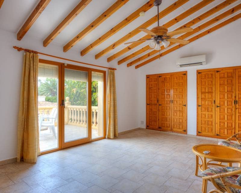 5 soverom Villa til salgs i Moraira med svømmebasseng - € 745 000 (Ref: 9115066)