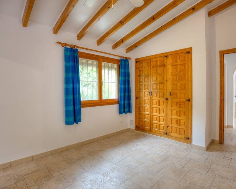 5 soverom Villa til salgs i Moraira med svømmebasseng - € 745 000 (Ref: 9115066)