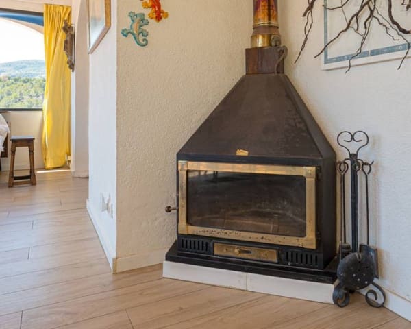 5 makuuhuone Huvila myytävänä paikassa Benissa mukana uima-altaan - 895 000 € (Ref: 9115069)