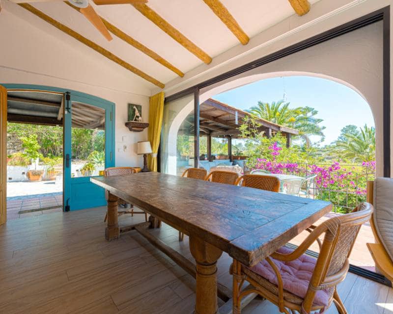 5 makuuhuone Huvila myytävänä paikassa Benissa mukana uima-altaan - 895 000 € (Ref: 9115069)