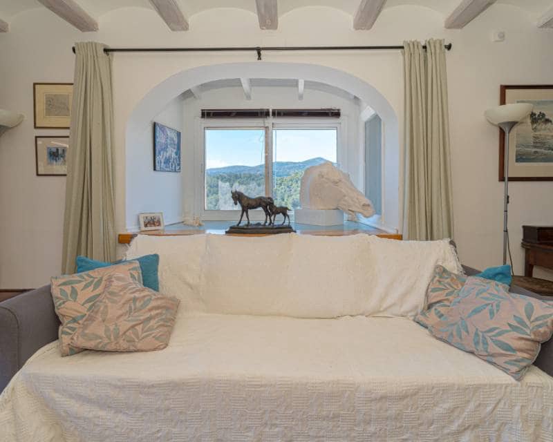 5 makuuhuone Huvila myytävänä paikassa Benissa mukana uima-altaan - 895 000 € (Ref: 9115069)