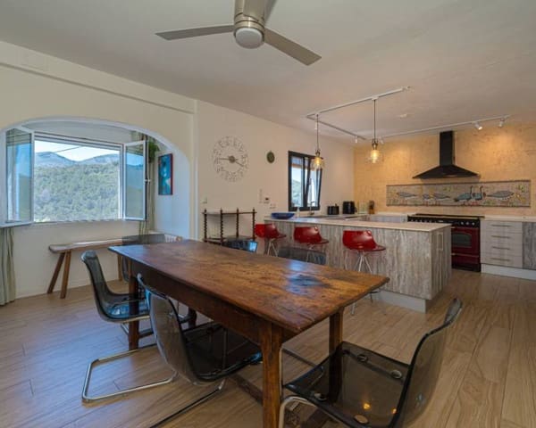 5 makuuhuone Huvila myytävänä paikassa Benissa mukana uima-altaan - 895 000 € (Ref: 9115069)