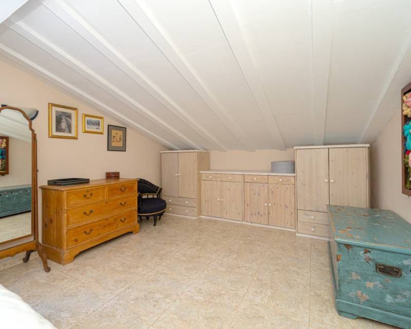 5 makuuhuone Huvila myytävänä paikassa Benissa mukana uima-altaan - 895 000 € (Ref: 9115069)