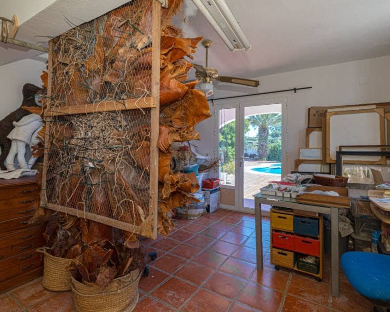 5 makuuhuone Huvila myytävänä paikassa Benissa mukana uima-altaan - 895 000 € (Ref: 9115069)