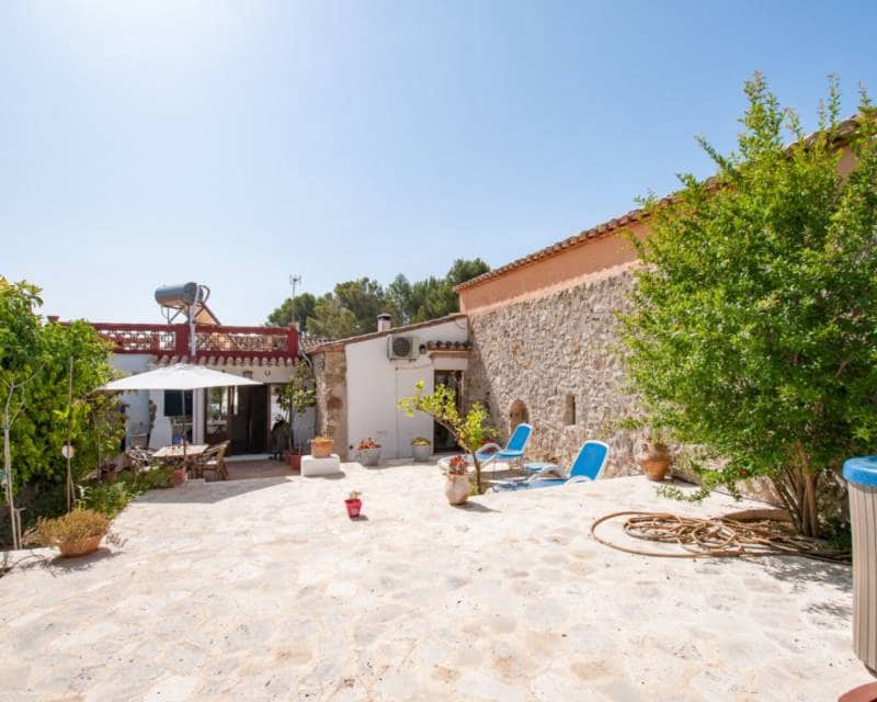 4 soveværelse Finca/Landehus til salg i Jalon / Xalo - € 695.000 (Ref: 9115070)