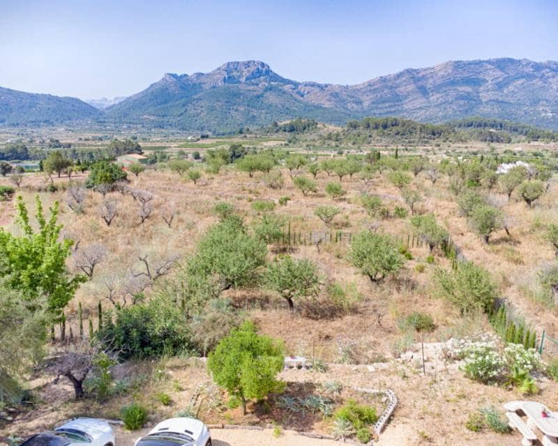 4 soveværelse Finca/Landehus til salg i Jalon / Xalo - € 695.000 (Ref: 9115070)