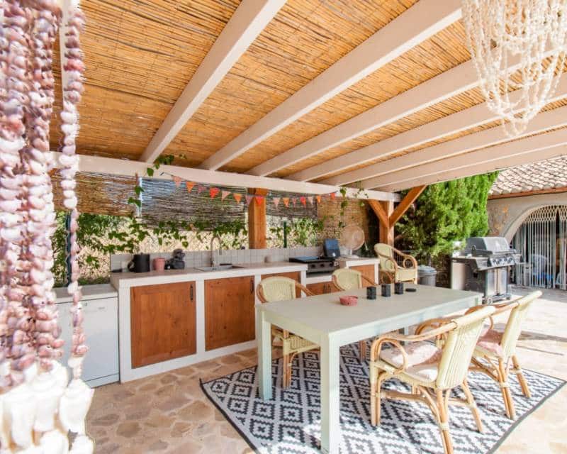 4 soveværelse Finca/Landehus til salg i Jalon / Xalo - € 695.000 (Ref: 9115070)