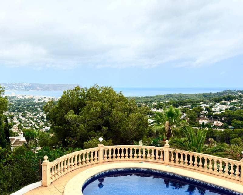 5 makuuhuone Huvila myytävänä paikassa Javea / Xabia mukana uima-altaan 
autotalli - 970 000 € (Ref: 9115072)