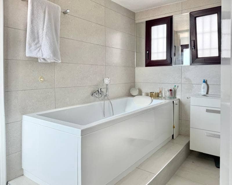 5 makuuhuone Huvila myytävänä paikassa Javea / Xabia mukana uima-altaan 
autotalli - 970 000 € (Ref: 9115072)