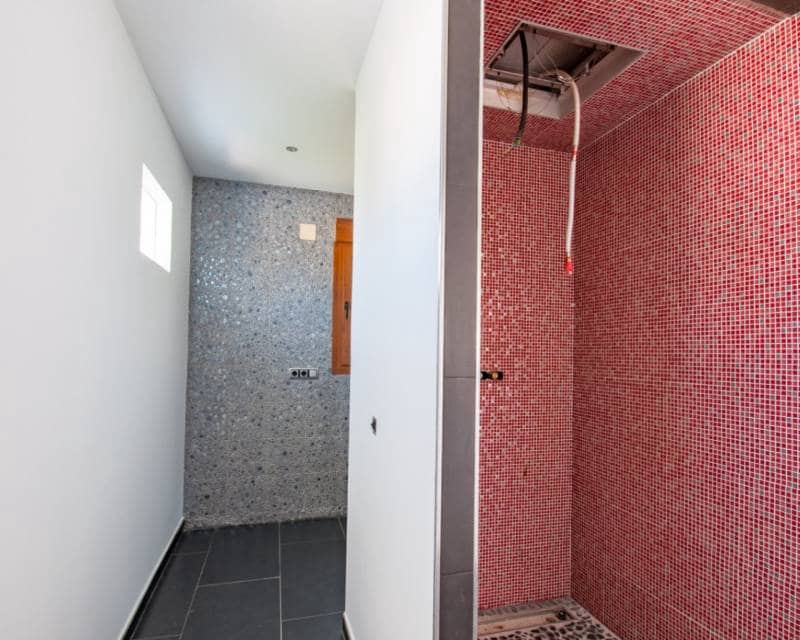 5 bedroom Villa for sale in Moraira with pool - € 1,400,000 (Ref: 9142372)