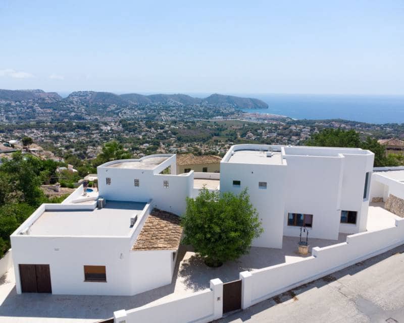 5 bedroom Villa for sale in Moraira with pool - € 1,400,000 (Ref: 9142372)
