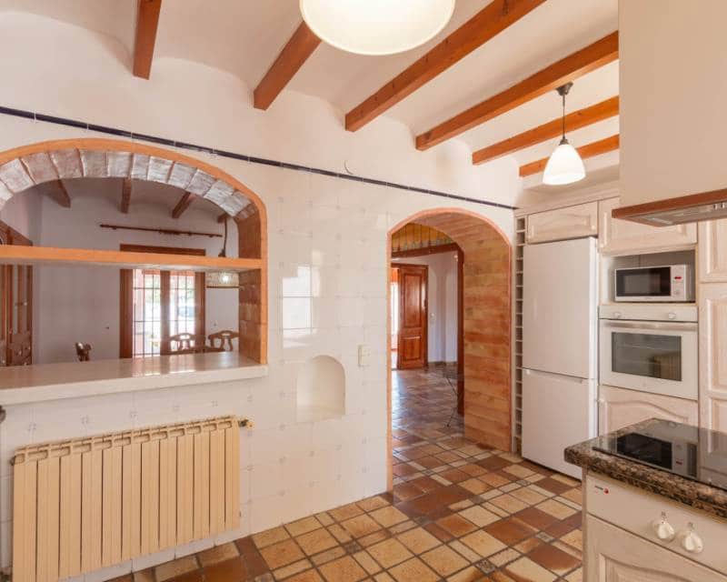 5 bedroom Villa for rent in Gata de Gorgos with pool - € 2,500 (Ref: 9142373)