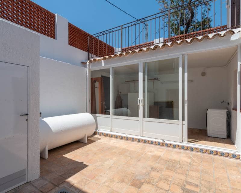 5 bedroom Villa for rent in Gata de Gorgos with pool - € 2,500 (Ref: 9142373)