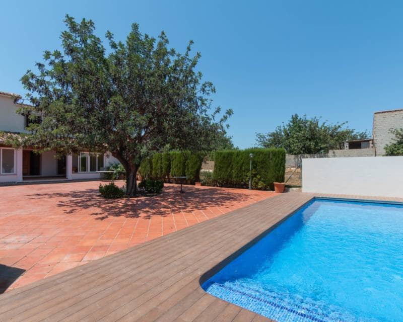 5 bedroom Villa for rent in Gata de Gorgos with pool - € 2,500 (Ref: 9142373)