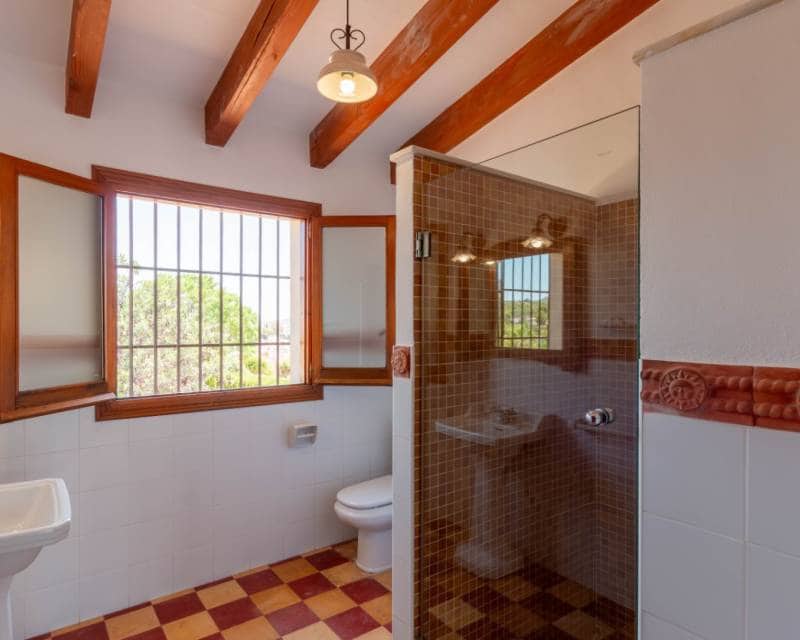 5 bedroom Villa for rent in Gata de Gorgos with pool - € 2,500 (Ref: 9142373)