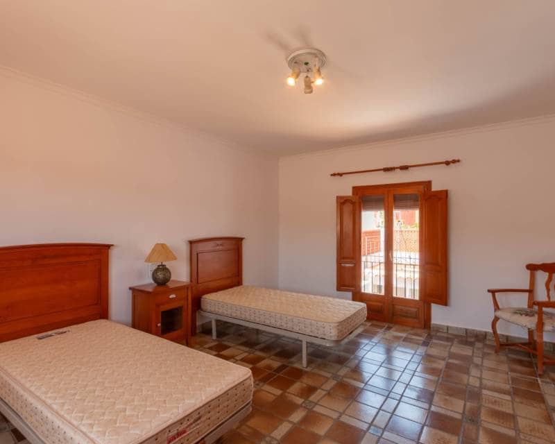 5 bedroom Villa for rent in Gata de Gorgos with pool - € 2,500 (Ref: 9142373)