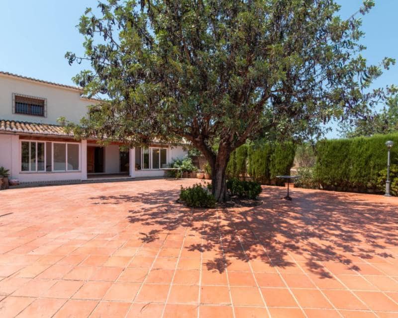 5 bedroom Villa for rent in Gata de Gorgos with pool - € 2,500 (Ref: 9142373)