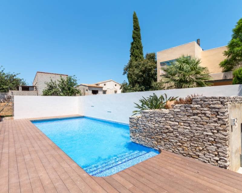 5 bedroom Villa for rent in Gata de Gorgos with pool - € 2,500 (Ref: 9142373)