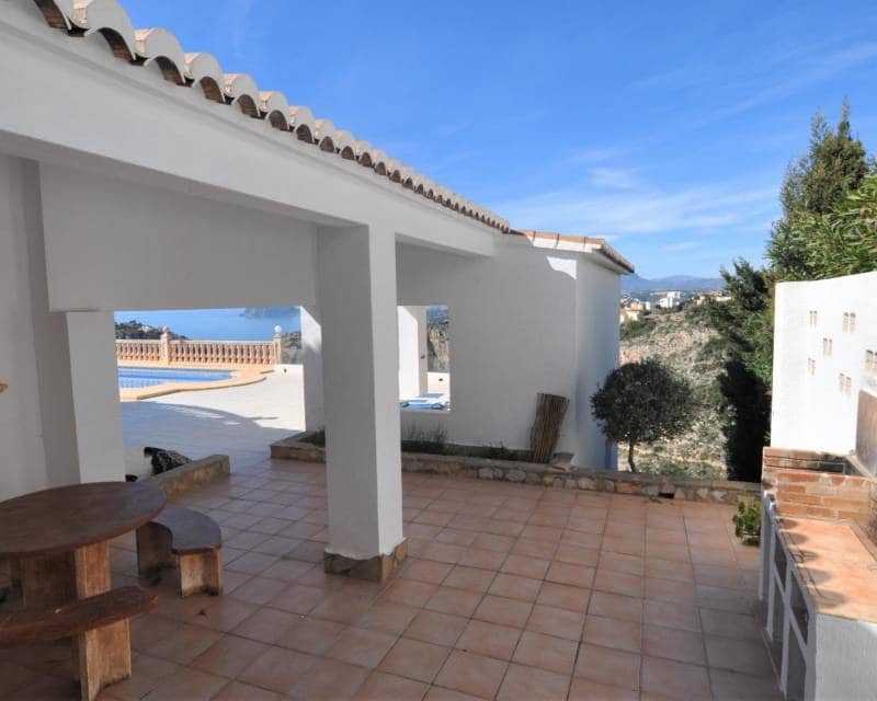 4 bedroom Villa for sale in Cumbre del Sol with pool - € 975,000 (Ref: 9153208)