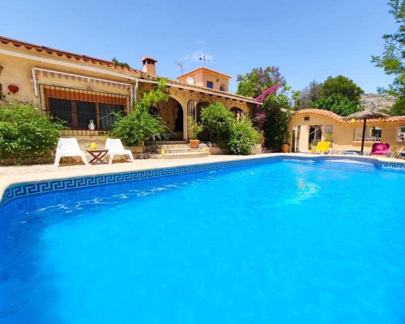 5 slaapkamer Finca/Landhuis te koop in Jalon / Xalo met zwembad - € 545.000 (Ref: 9164469)