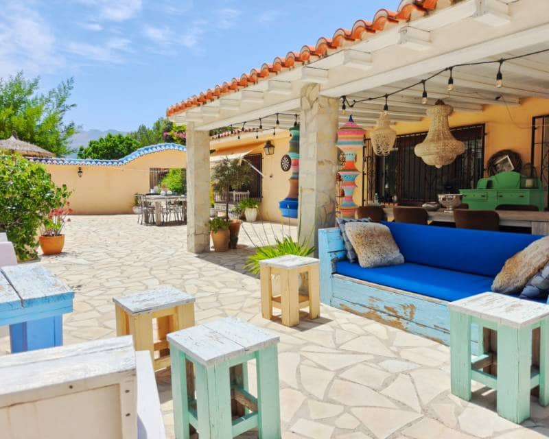 5 slaapkamer Finca/Landhuis te koop in Jalon / Xalo met zwembad - € 545.000 (Ref: 9164469)