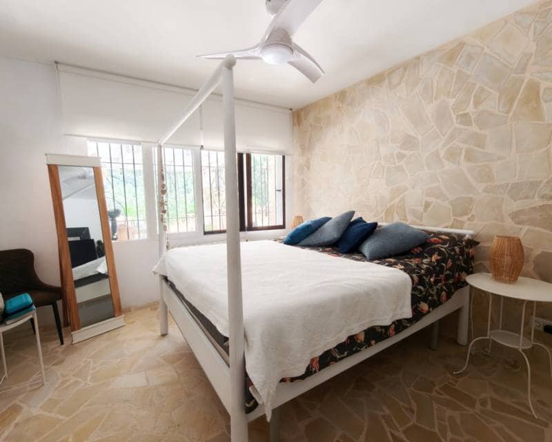 5 slaapkamer Finca/Landhuis te koop in Jalon / Xalo met zwembad - € 545.000 (Ref: 9164469)