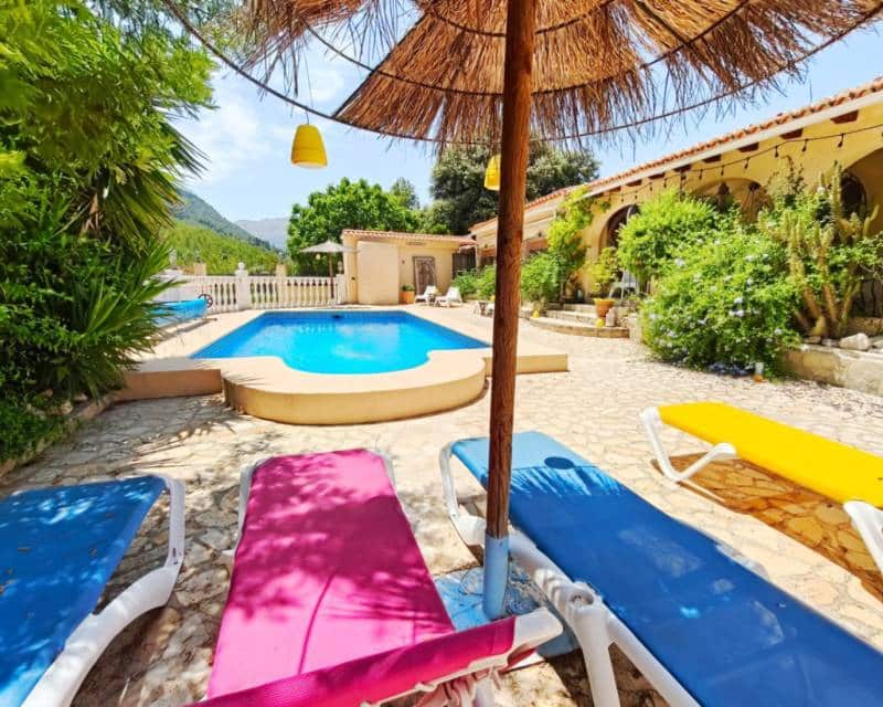 5 slaapkamer Finca/Landhuis te koop in Jalon / Xalo met zwembad - € 545.000 (Ref: 9164469)