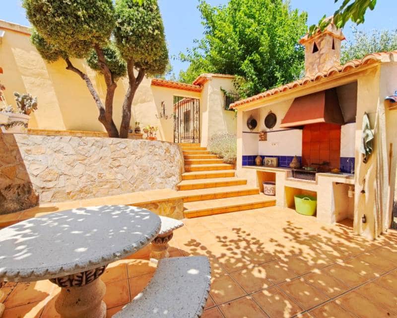 5 slaapkamer Finca/Landhuis te koop in Jalon / Xalo met zwembad - € 545.000 (Ref: 9164469)