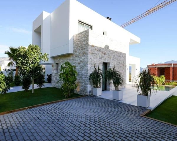 3 slaapkamer Villa te koop in Polop met zwembad - € 860.000 (Ref: 9164471)