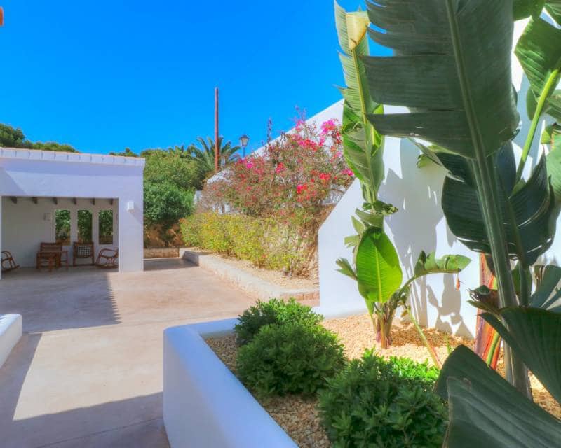 4 slaapkamer Villa te koop in Moraira met zwembad - € 1.750.000 (Ref: 9184301)