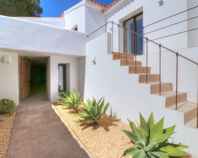4 slaapkamer Villa te koop in Moraira met zwembad - € 1.750.000 (Ref: 9184301)