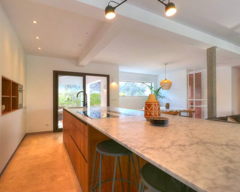 4 slaapkamer Villa te koop in Moraira met zwembad - € 1.750.000 (Ref: 9184301)