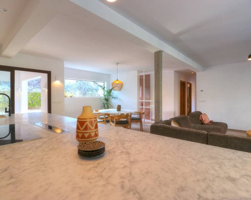 4 slaapkamer Villa te koop in Moraira met zwembad - € 1.750.000 (Ref: 9184301)