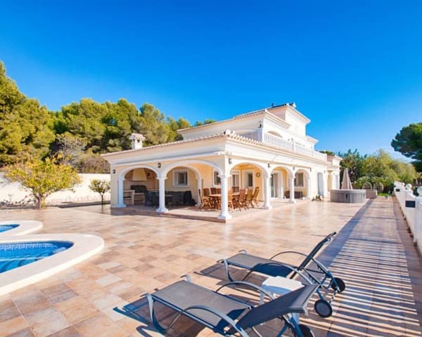 5 Zimmer Villa zu verkaufen in Moraira, Teulada-Moraira mit Pool - 2.450.000 € (Ref: 9184303)