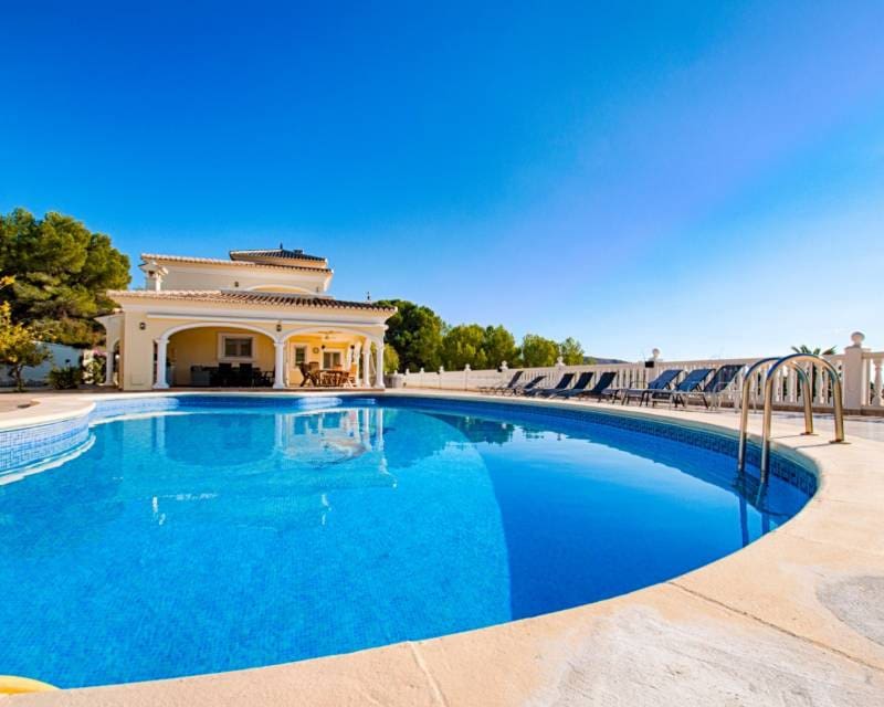 5 Zimmer Villa zu verkaufen in Moraira mit Pool - 2.450.000 € (Ref: 9184303)
