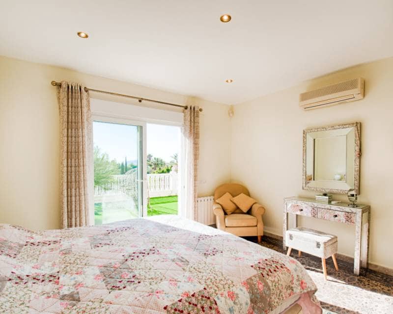 5 Zimmer Villa zu verkaufen in Moraira mit Pool - 2.450.000 € (Ref: 9184303)