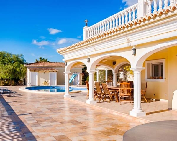 5 soveværelse Villa til salg i Moraira, Teulada-Moraira med swimmingpool - € 1.990.000 (Ref: 9184303)
