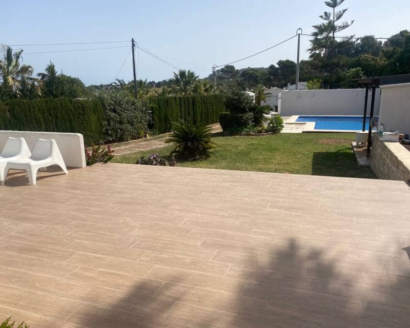 5 soveværelse Villa til leje i Javea / Xabia med swimmingpool - € 3.900 (Ref: 9184306)
