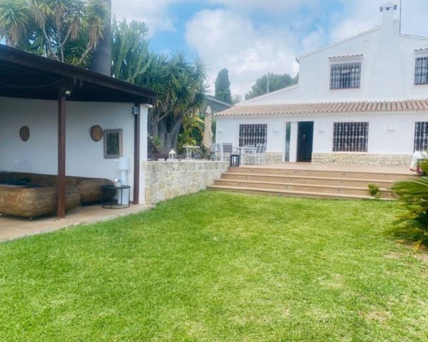 5 bedroom Villa for rent in Javea / Xàbia with pool - € 3,900 (Ref: 9184306)