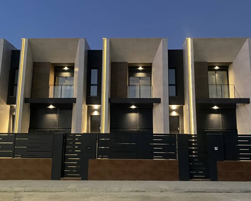 3 soveværelse Rækkehus til salg i Gata de Gorgos med swimmingpool garage - € 399.000 (Ref: 9197086)