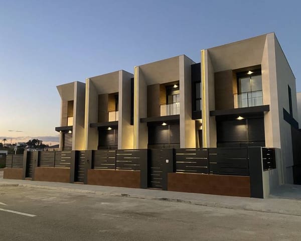 3 soverom Rekkehus til salgs i Gata de Gorgos med svømmebasseng garasje - € 399 000 (Ref: 9197086)