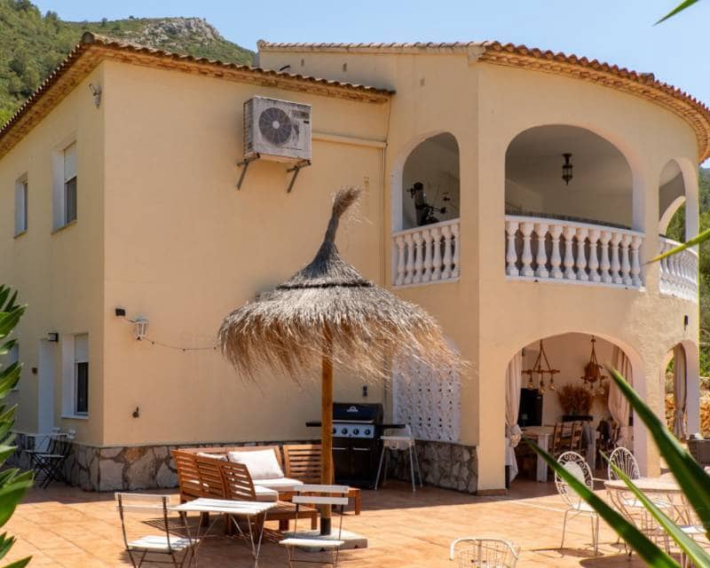 7 soveværelse Villa til salg i Jalon / Xalo med swimmingpool - € 995.000 (Ref: 9197087)