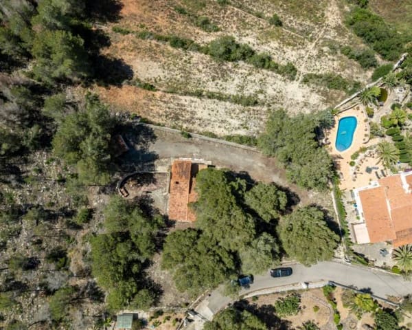 3 bedroom Villa for sale in Moraira, Teulada-Moraira - € 595,000 (Ref: 9197094)