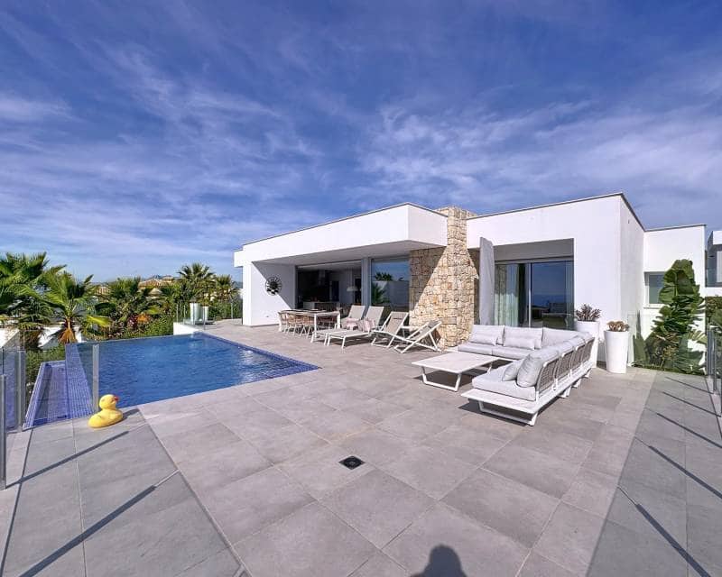 3 quarto Moradia para venda em Benitachell / Benitatxell com piscina - 1 350 000 € (Ref: 9203057)