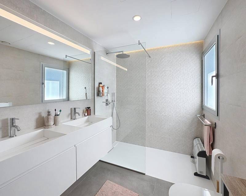 3 quarto Moradia para venda em Benitachell / Benitatxell com piscina - 1 350 000 € (Ref: 9203057)