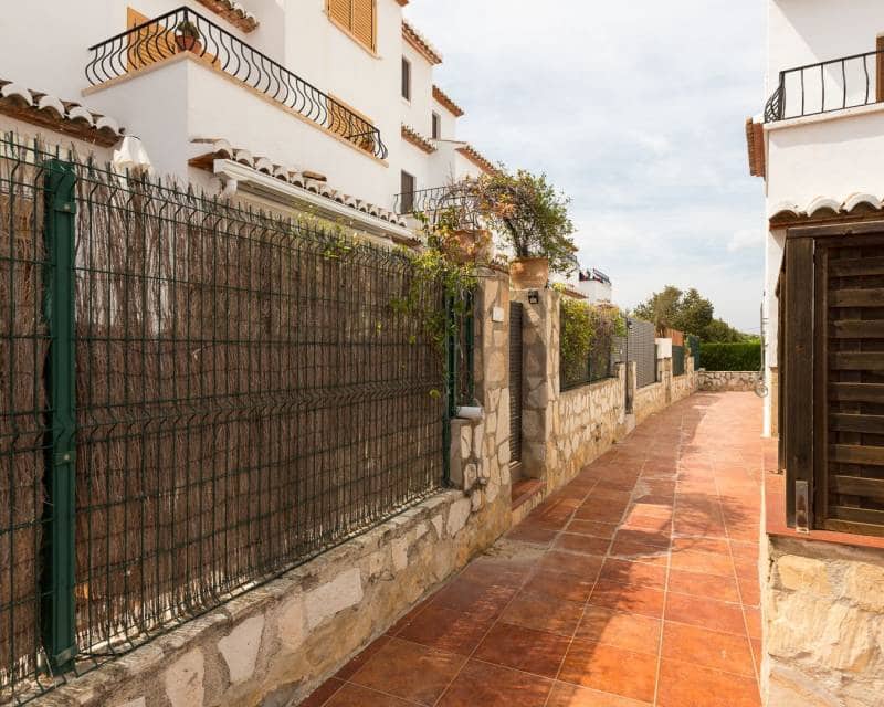 3 soveværelse Rækkehus til salg i Javea / Xabia med swimmingpool garage - € 545.000 (Ref: 9219148)