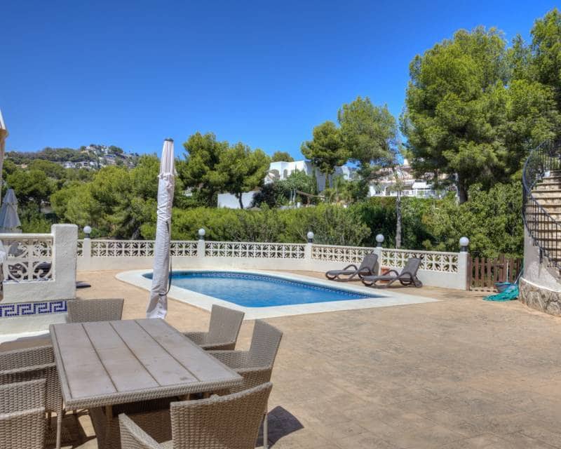 4 bedroom Villa for sale in Moraira with pool garage - € 595,000 (Ref: 9227729)