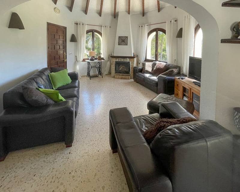 4 bedroom Villa for sale in Moraira with pool garage - € 595,000 (Ref: 9227729)